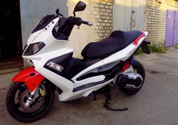 сравнение скутеров t-max и honda silver wing